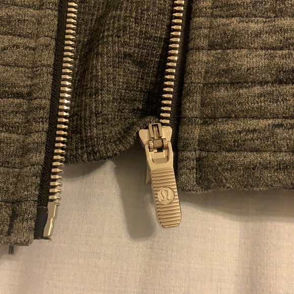 Lululemon jacket - Picture 3 of 5